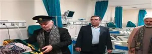  خادمان حرم مطهر رضوی از بیماران بیمارستان دکتر ساجدی هادیشهرعیادت کردند